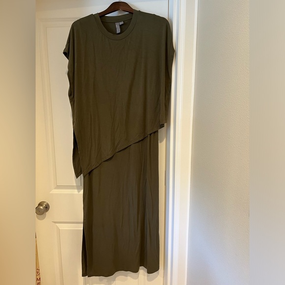 Sweaty Betty Mellow Tiered Maxi Dress in Army Green Women's Size XL Jersey Knit - Picture 2 of 5